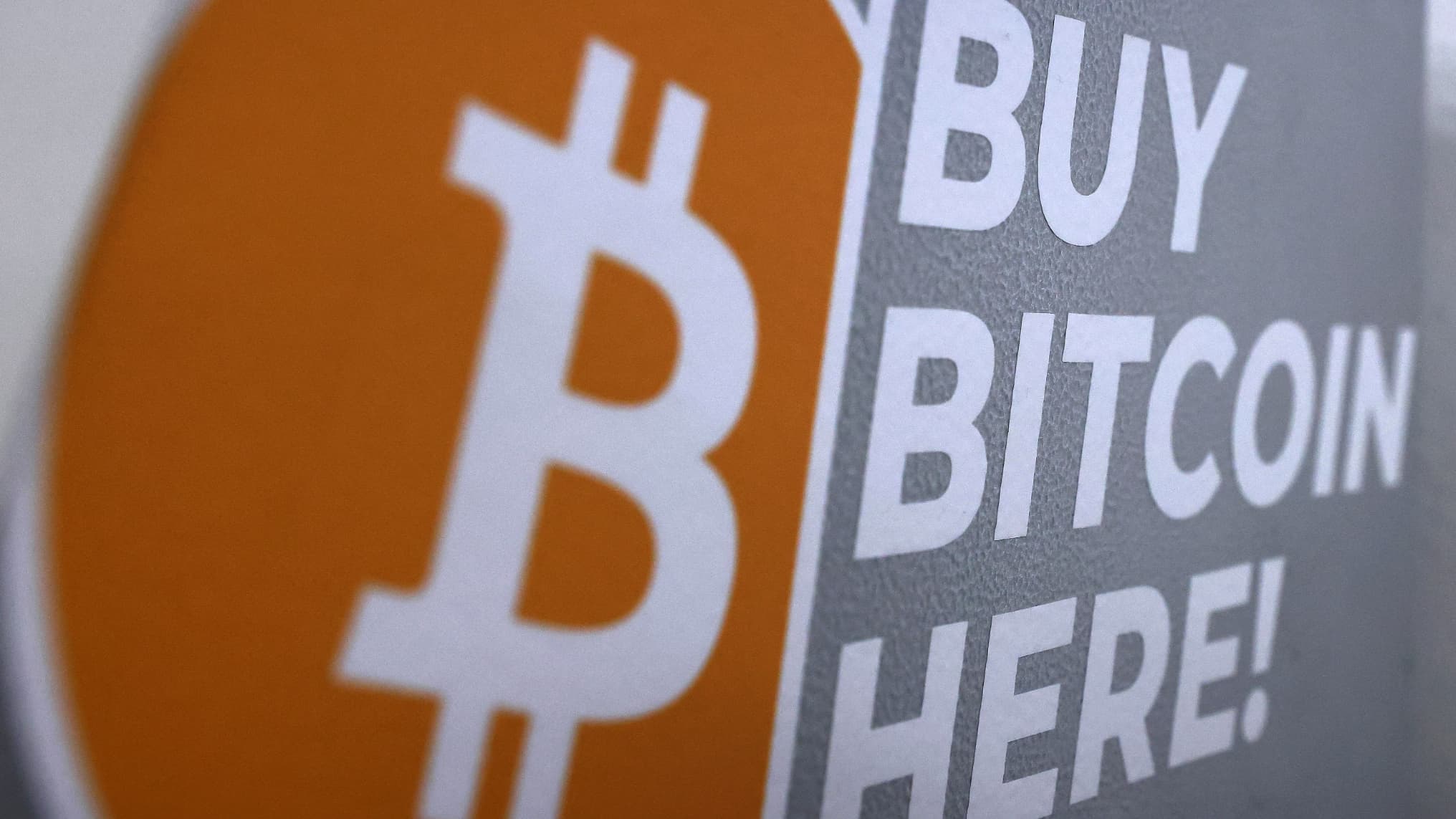 It's now possible to send bitcoins via SMS with crypto startup Bitstack