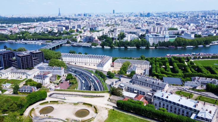 How are property prices developing in Hauts-de-Seine (92)?